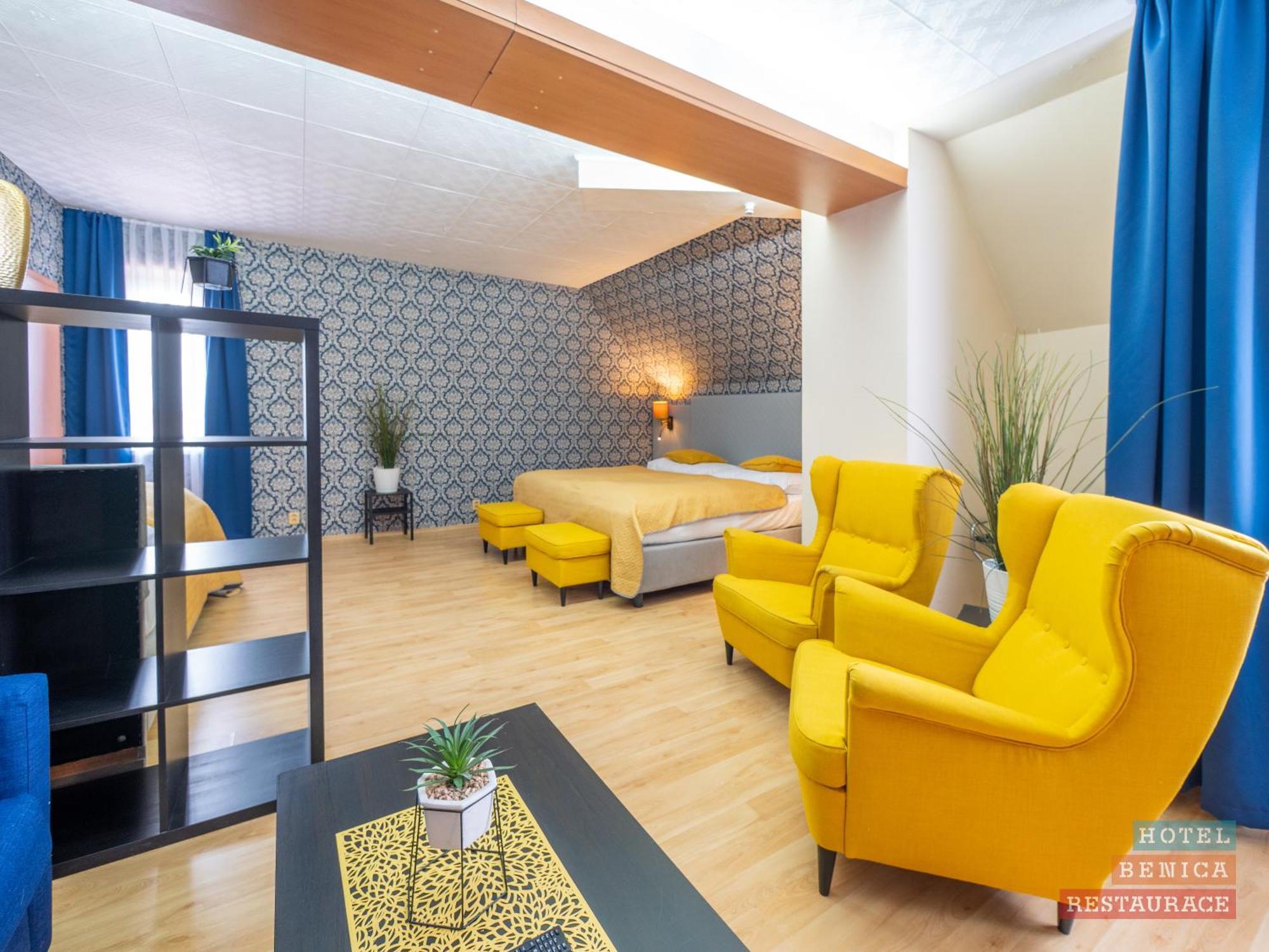 Hotel Benica Бенешов Екстер'єр фото
