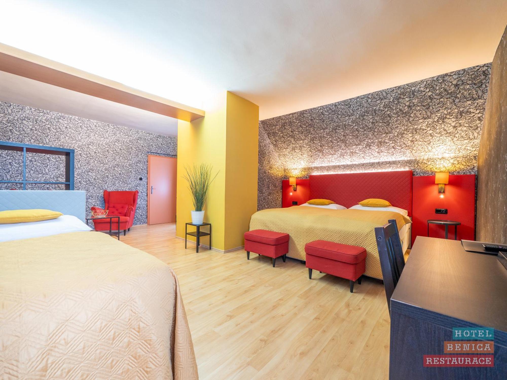 Hotel Benica Бенешов Екстер'єр фото