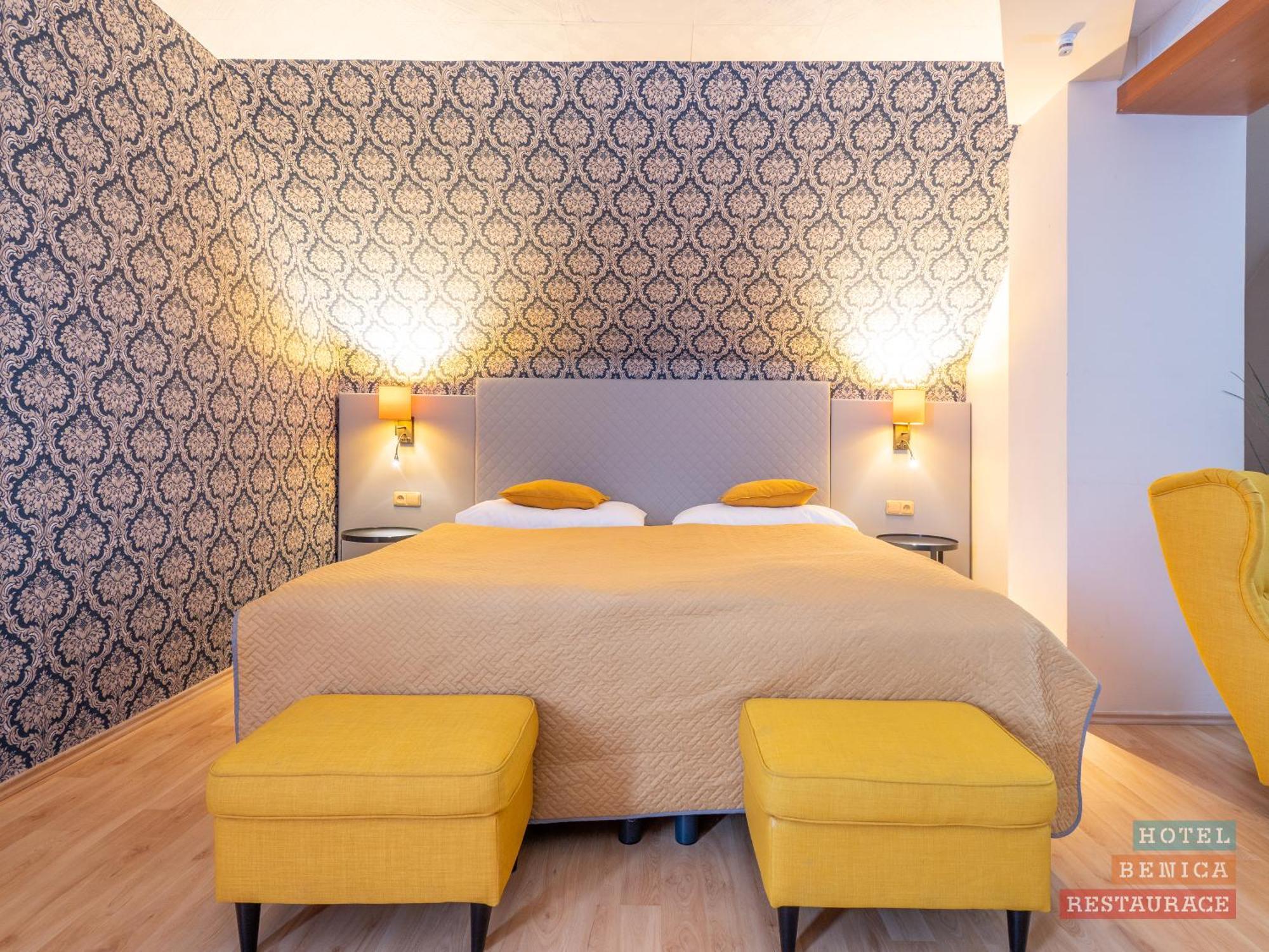 Hotel Benica Бенешов Екстер'єр фото