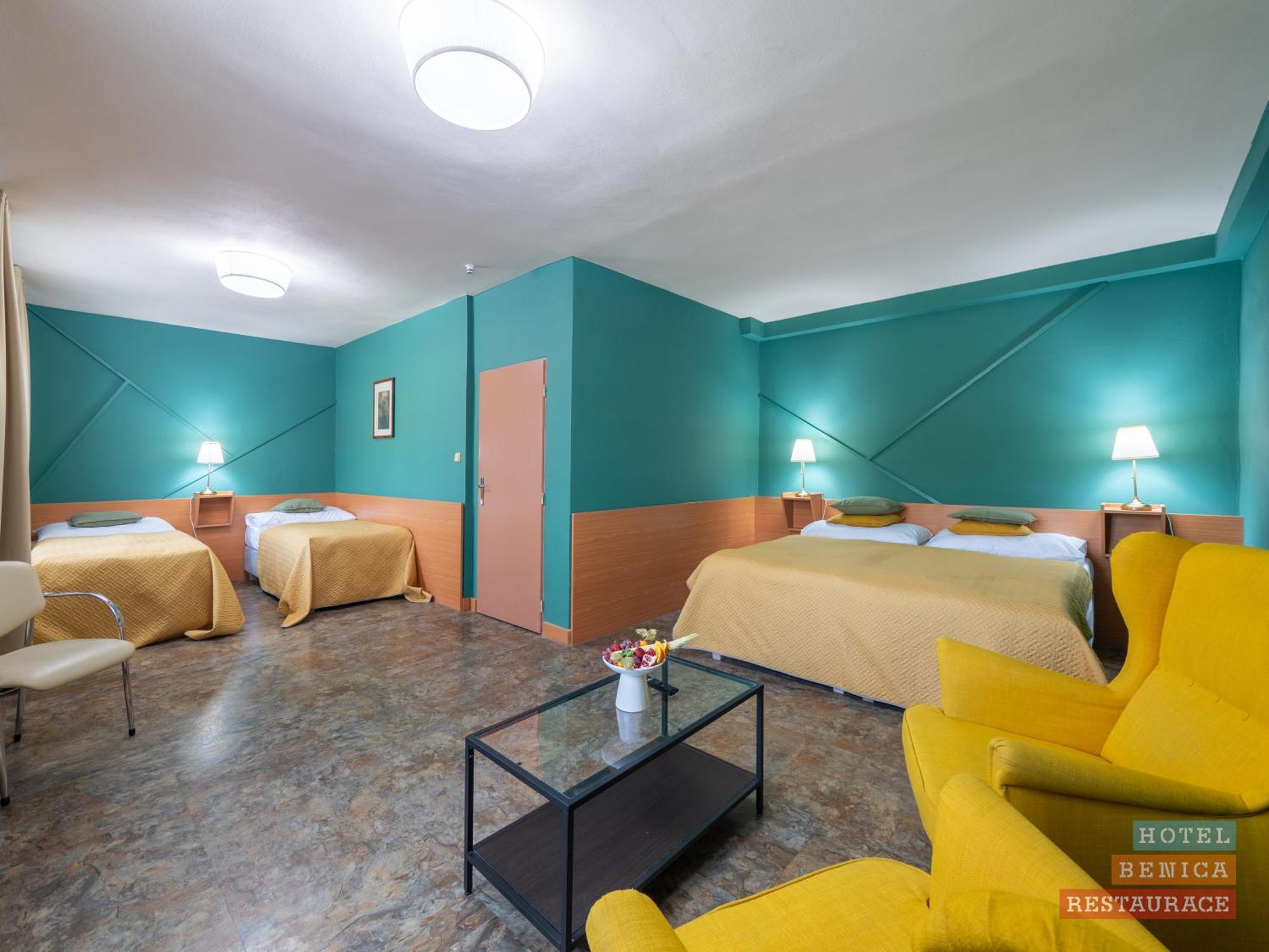 Hotel Benica Бенешов Екстер'єр фото
