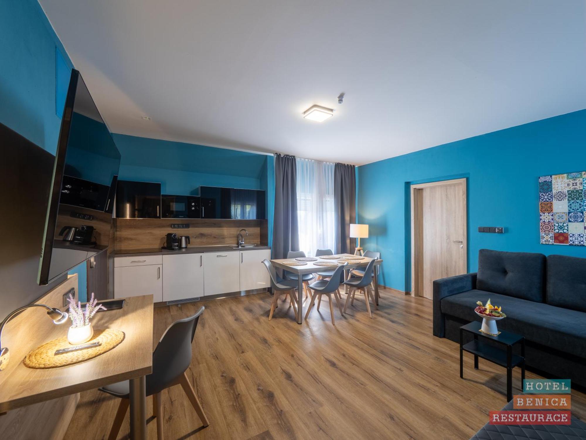 Hotel Benica Бенешов Екстер'єр фото