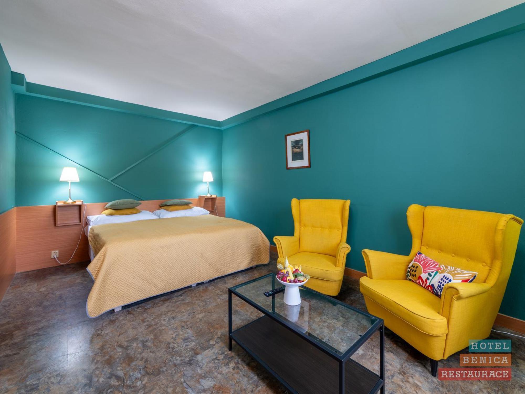Hotel Benica Бенешов Екстер'єр фото