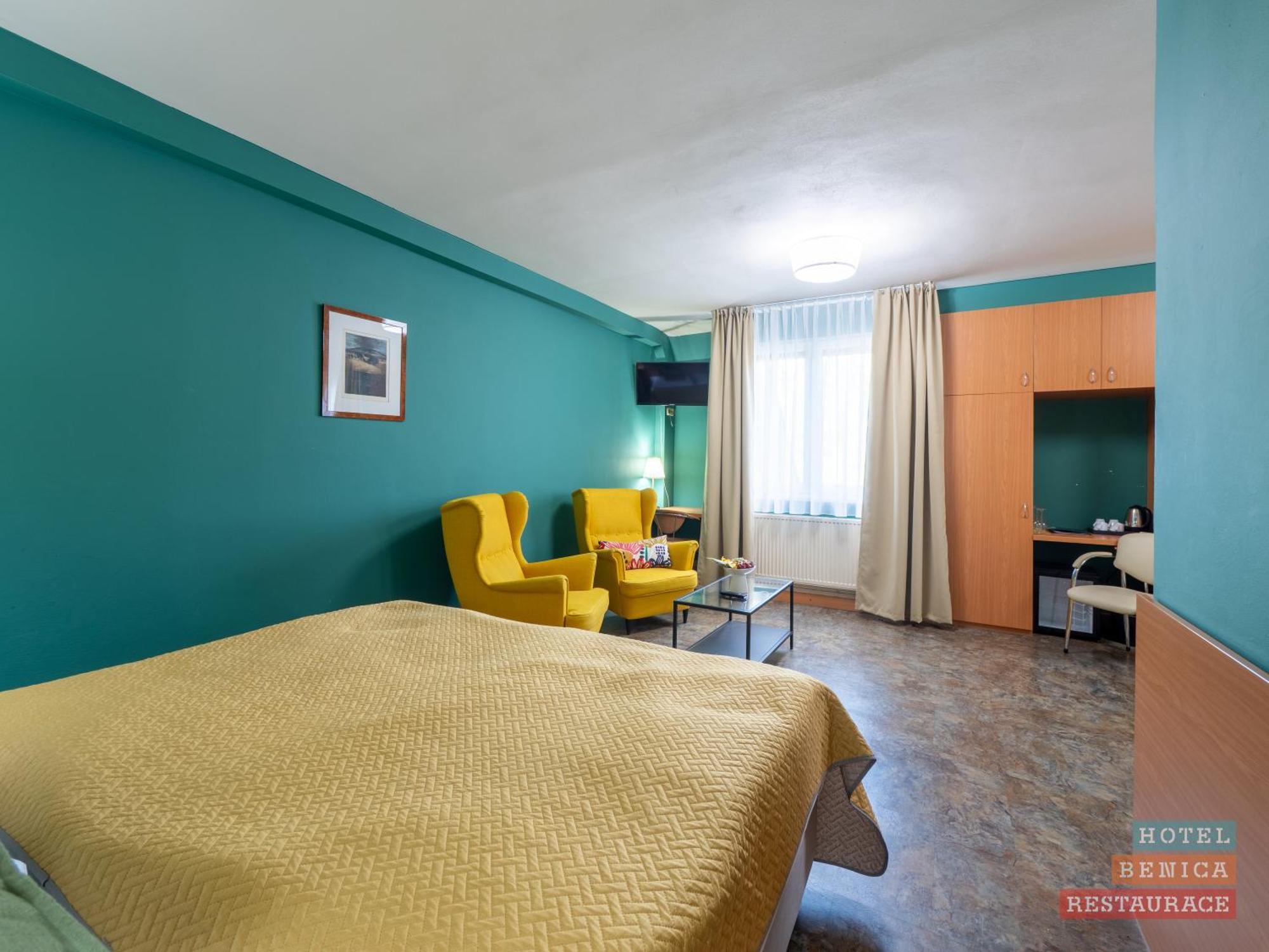 Hotel Benica Бенешов Екстер'єр фото